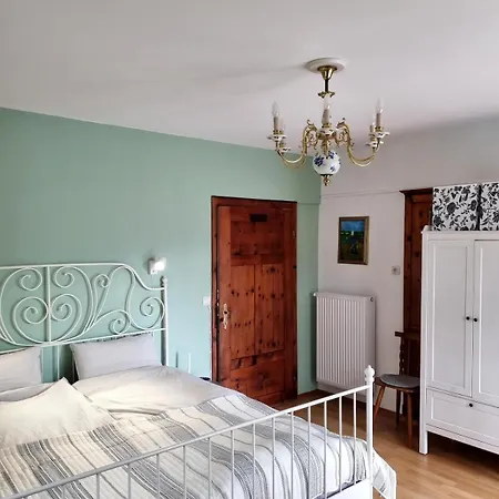 Uriges In Der Alten Schmiede Apartment