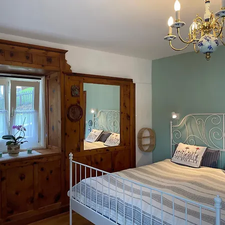 Appartement Uriges In Der Alten Schmiede *